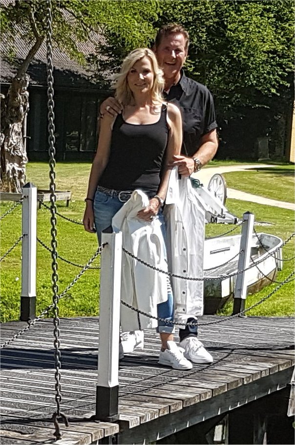 Barbara en Johnny te boeken bij www.kwekel-evenementen.nl